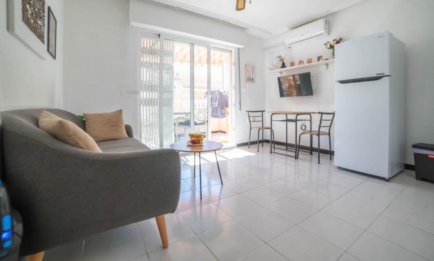 Venta - Apartamento / piso -
Torrevieja - La Mata pueblo