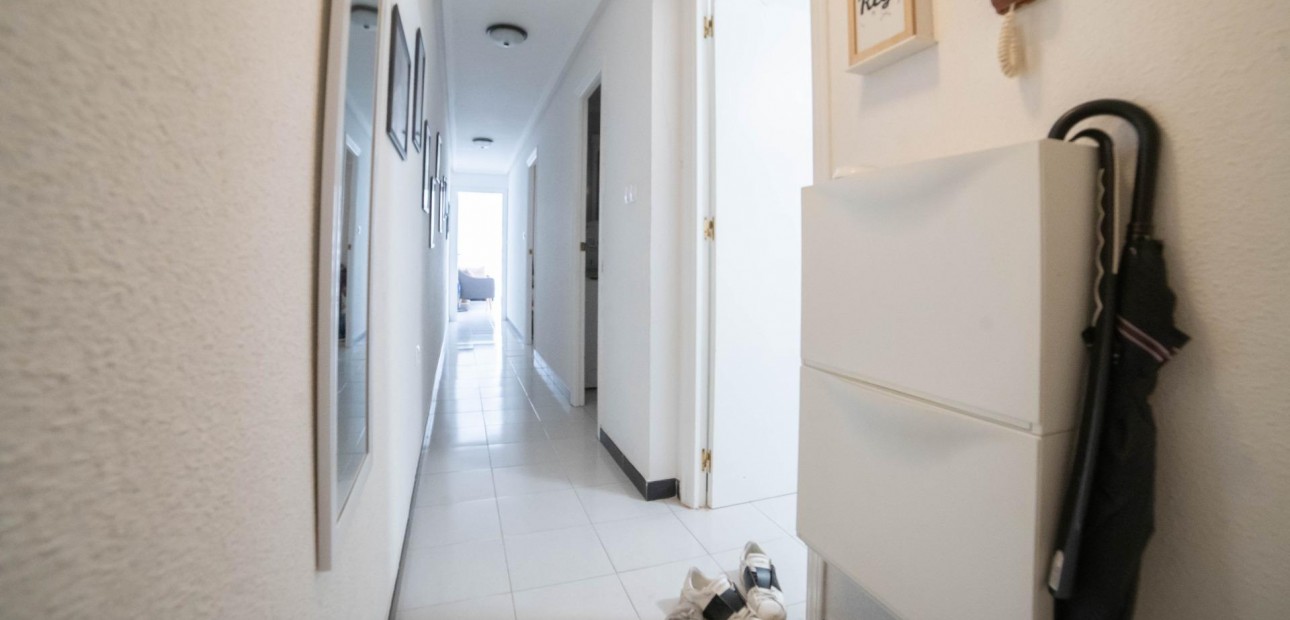 Venta - Apartamento / piso -
Torrevieja - La Mata pueblo