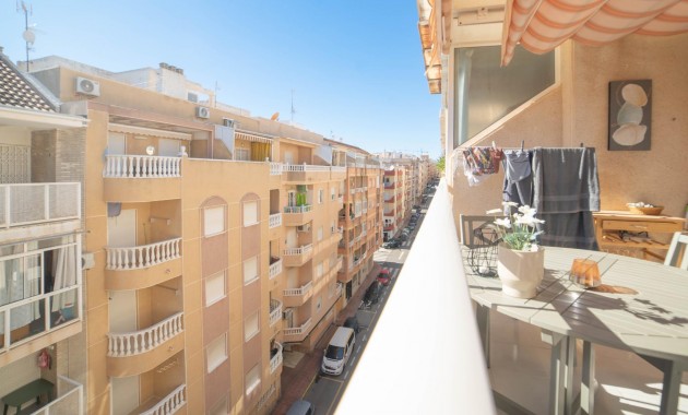Venta - Apartamento / piso -
Torrevieja - La Mata pueblo