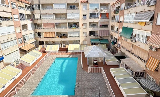 Venta - Apartamento / piso -
Torrevieja - La Mata pueblo