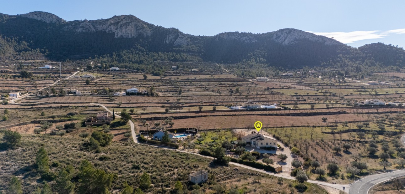 Sale - Finca Country Property -
La Zarza