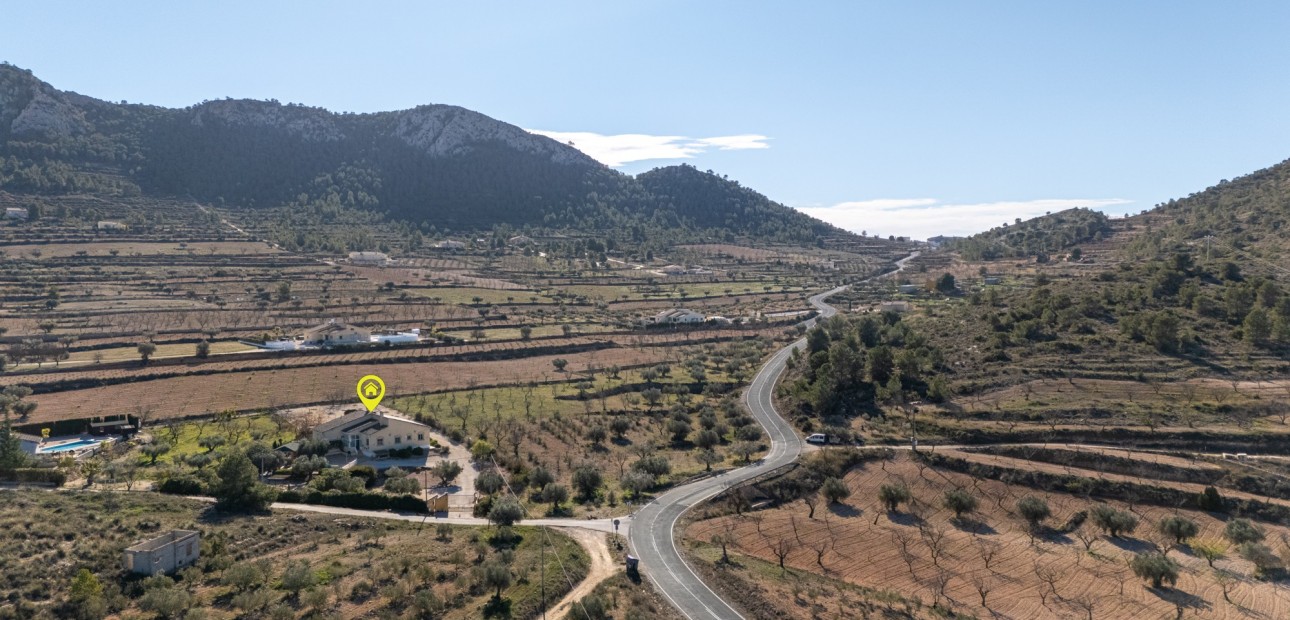 Sale - Finca Country Property -
La Zarza