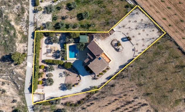 Sale - Finca Country Property -
La Zarza