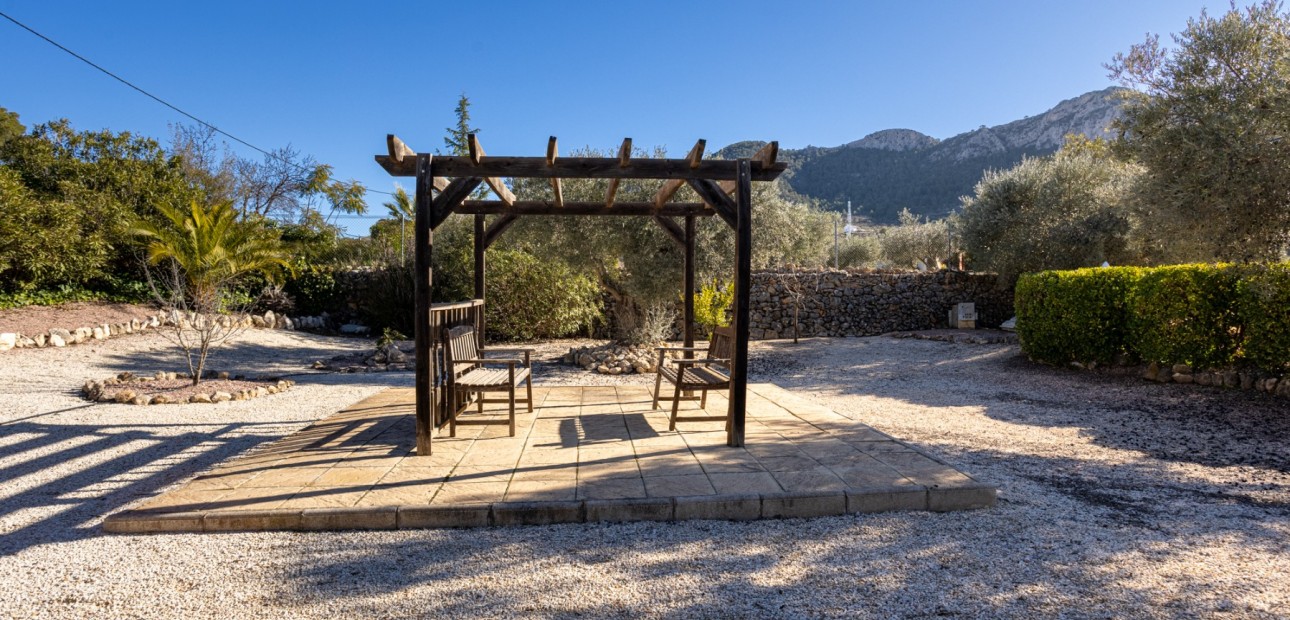 Sale - Finca Country Property -
La Zarza