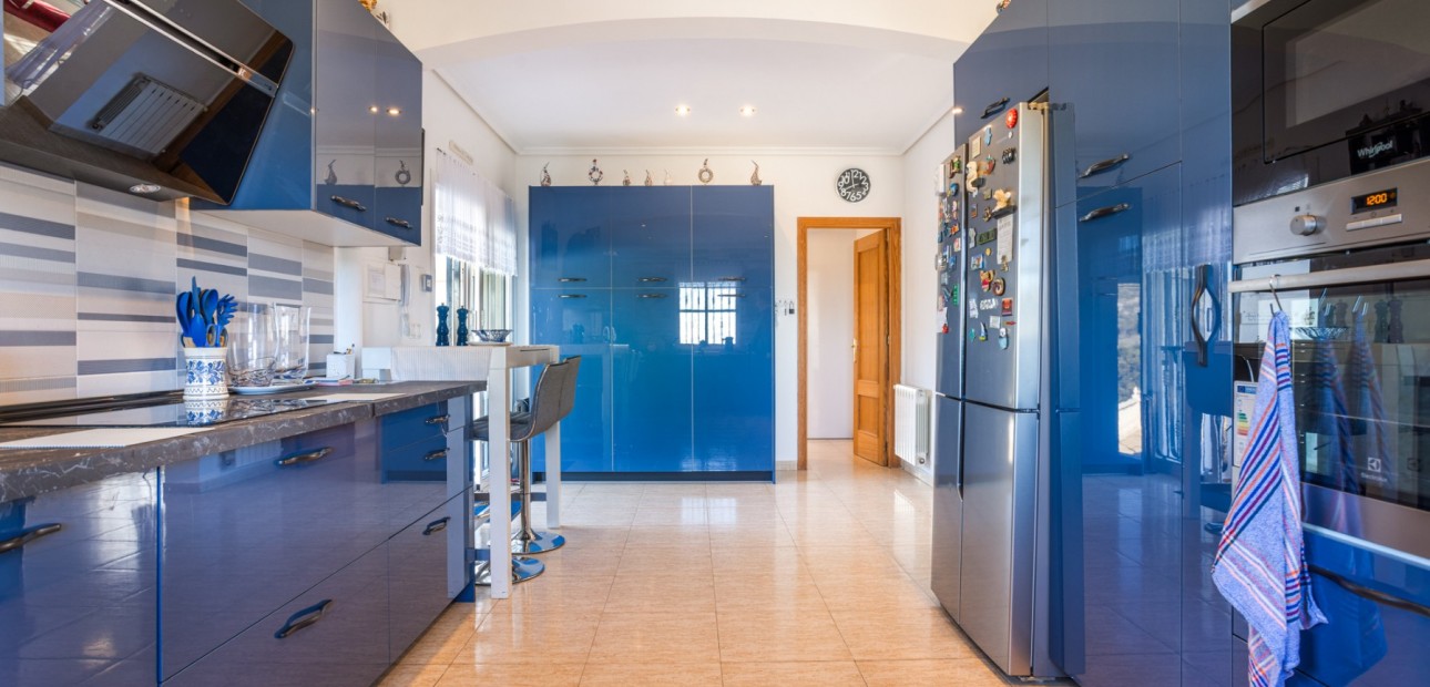 Sale - Finca Country Property -
La Zarza