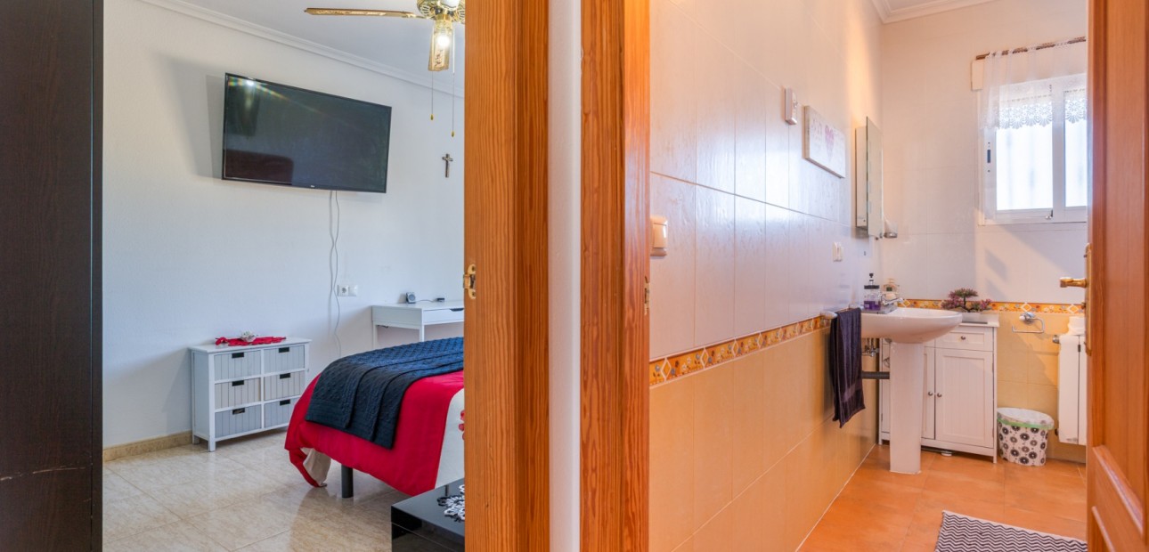 Sale - Finca Country Property -
La Zarza