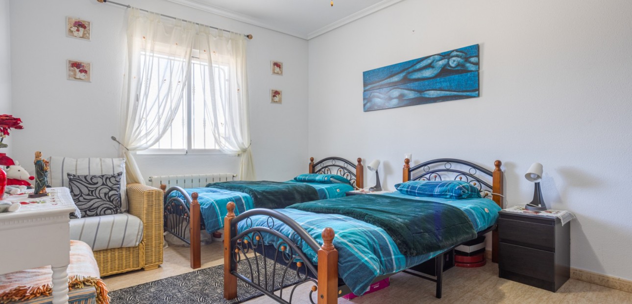 Sale - Finca Country Property -
La Zarza