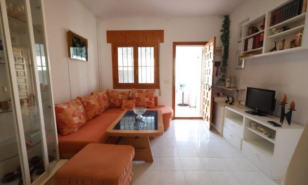 Venta - Terraced house -
Orihuela Costa - La Florida