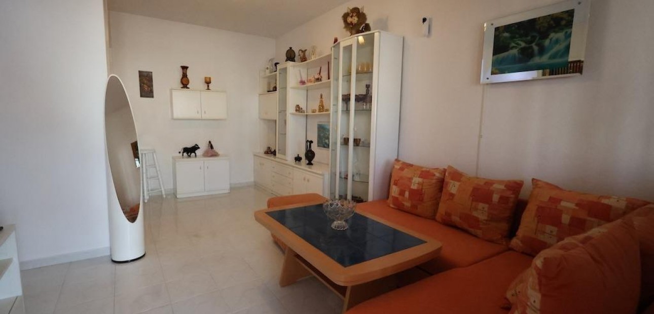 Venta - Terraced house -
Orihuela Costa - La Florida