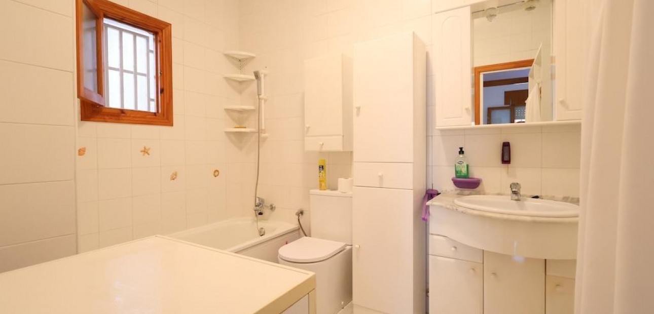 Venta - Terraced house -
Orihuela Costa - La Florida