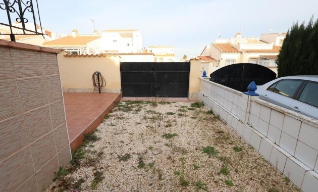 Venta - Terraced house -
Orihuela Costa - La Florida