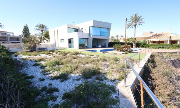Venta - Villa -
Cabo Roig - Costa blanca