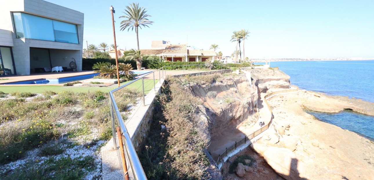 Venta - Villa -
Cabo Roig - Costa blanca
