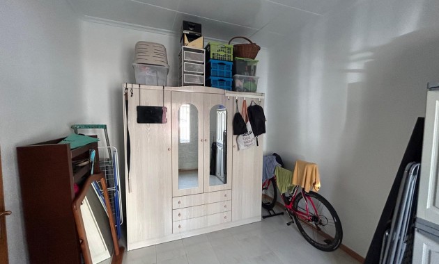 Venta - House -
Jacarilla