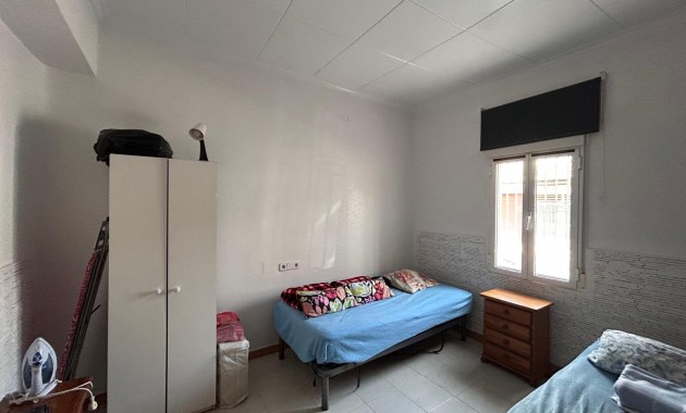 Venta - House -
Jacarilla