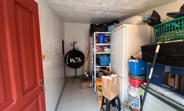 Venta - House -
Jacarilla