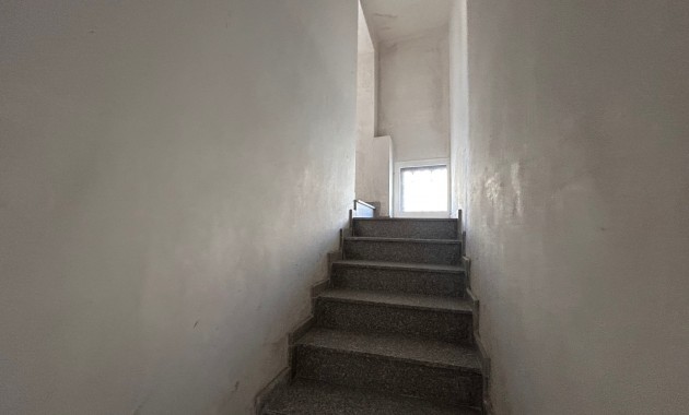 Venta - Commercial (6) -
Jacarilla