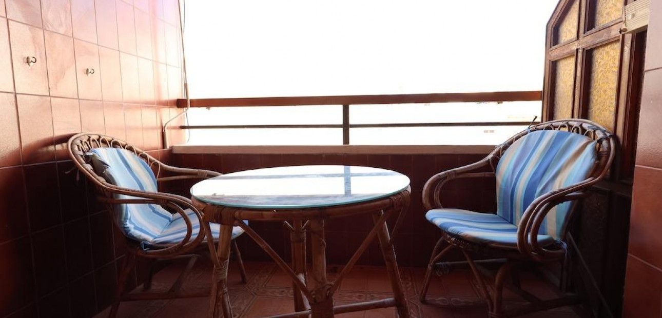 Herverkoop - Appartement / flat -
Torrevieja - Playa del cura