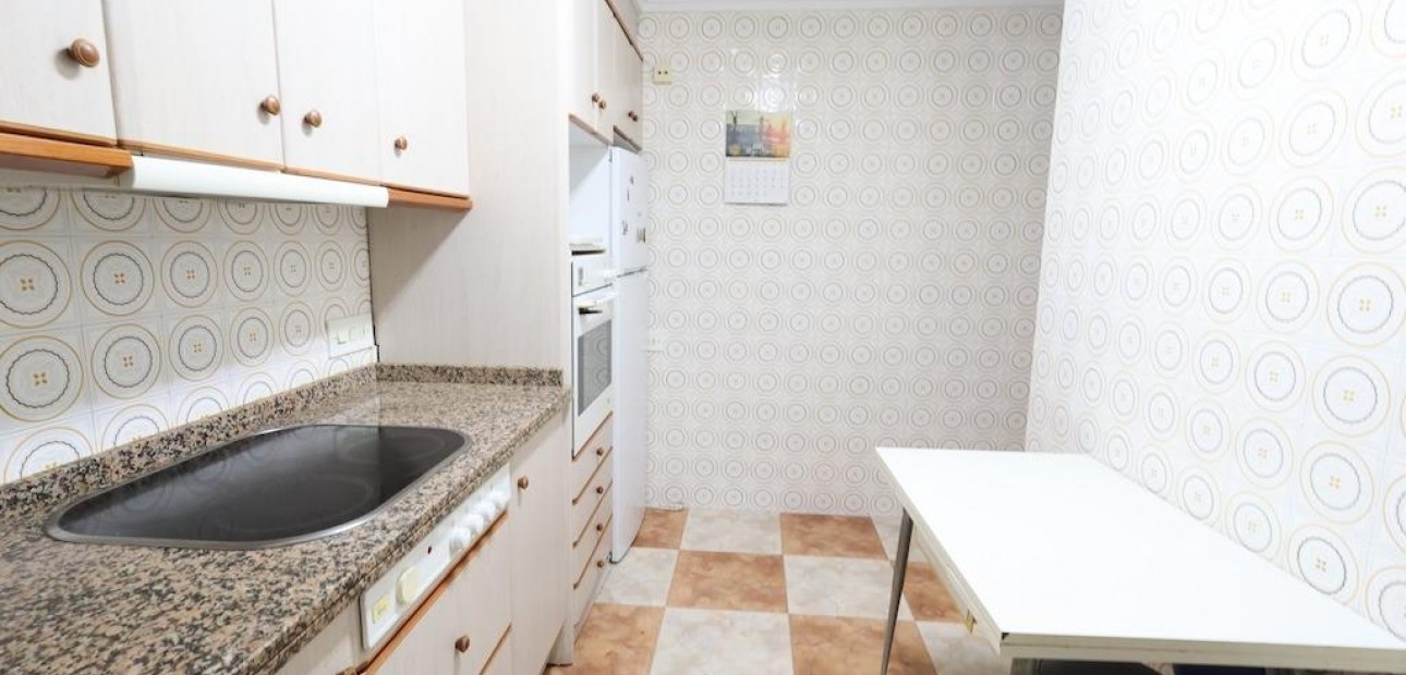 Herverkoop - Appartement / flat -
Torrevieja - Playa del cura