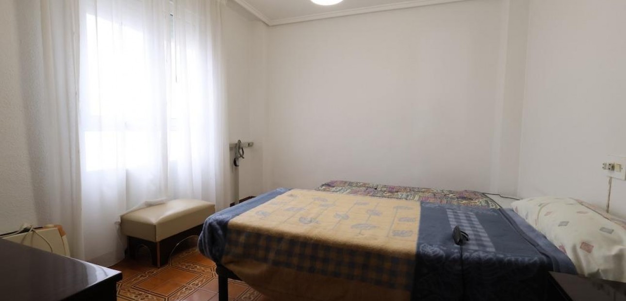 Herverkoop - Appartement / flat -
Torrevieja - Playa del cura