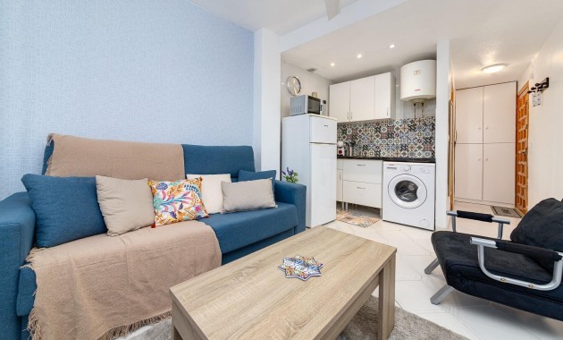 Herverkoop - Studio -
Torrevieja - torrevieja