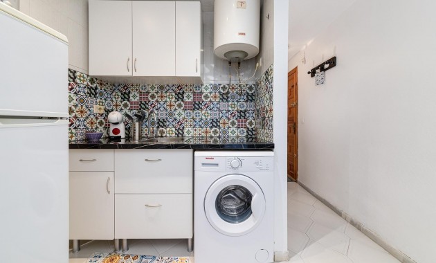 Herverkoop - Studio -
Torrevieja - torrevieja