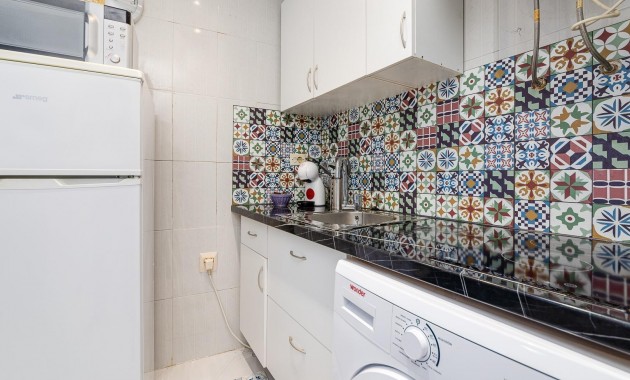 Herverkoop - Studio -
Torrevieja - torrevieja