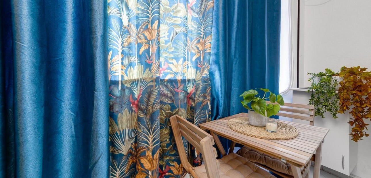 Herverkoop - Studio -
Torrevieja - torrevieja