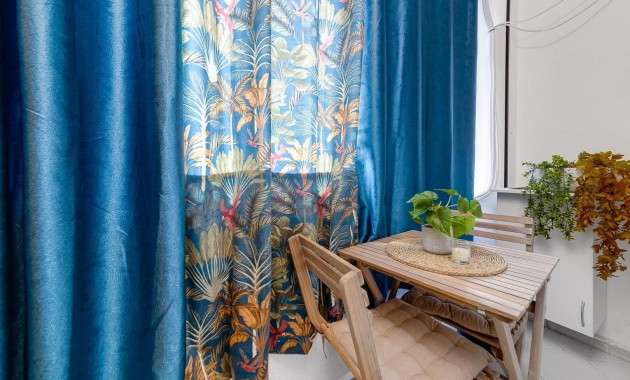 Herverkoop - Studio -
Torrevieja - torrevieja