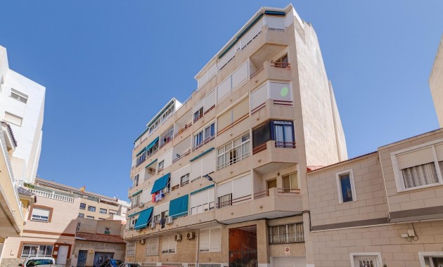 Herverkoop - Studio -
Torrevieja - torrevieja