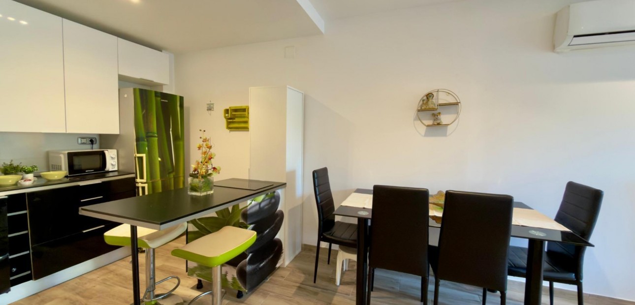 Herverkoop - Bungalow -
Torrevieja - La Siesta - El Salado - Torreta