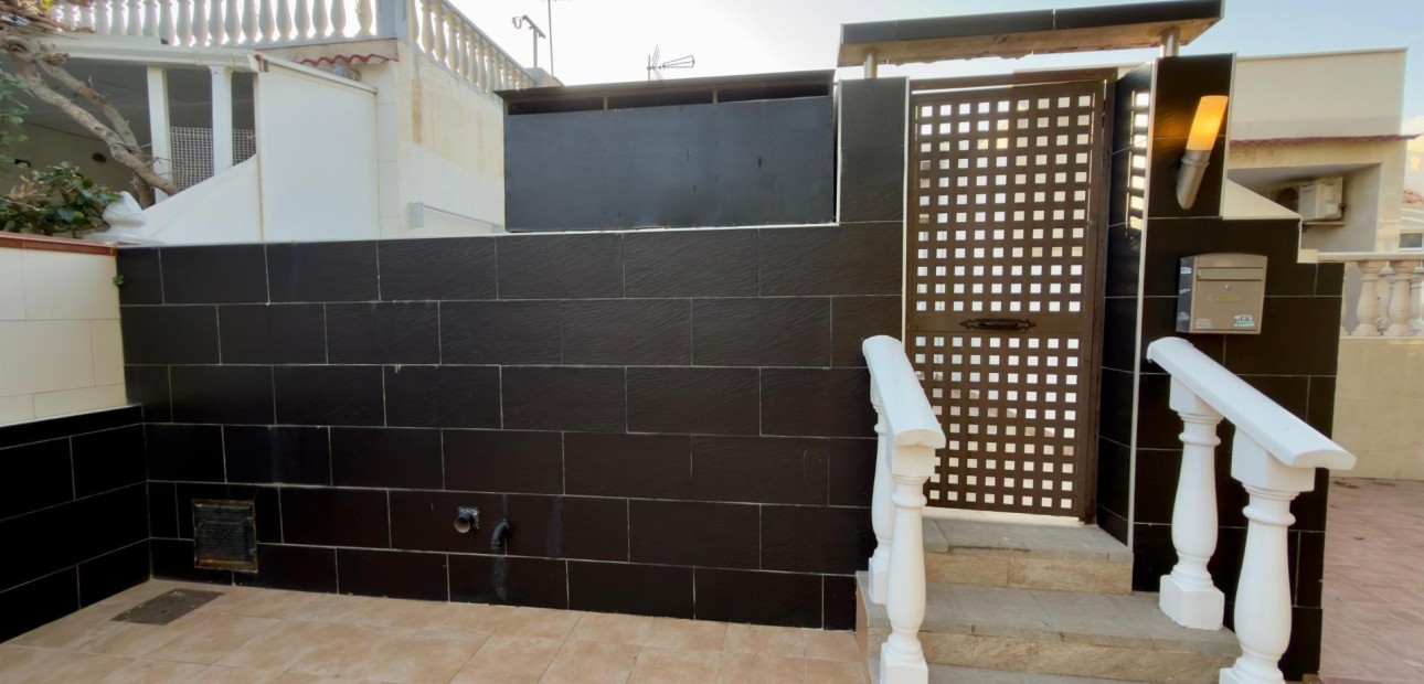 Herverkoop - Bungalow -
Torrevieja - La Siesta - El Salado - Torreta