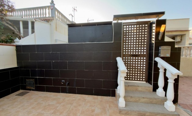 Herverkoop - Bungalow -
Torrevieja - La Siesta - El Salado - Torreta