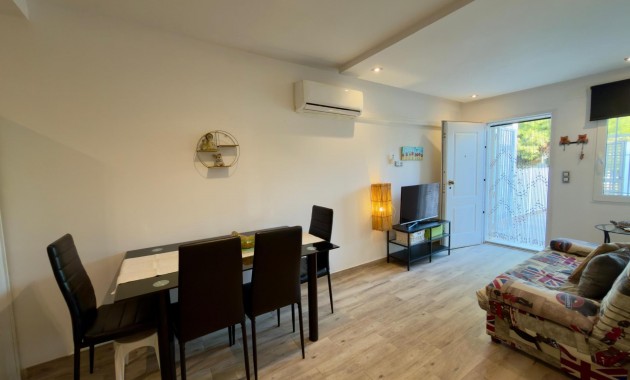 Herverkoop - Bungalow -
Torrevieja - La Siesta - El Salado - Torreta