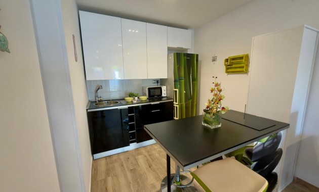 Herverkoop - Bungalow -
Torrevieja - La Siesta - El Salado - Torreta