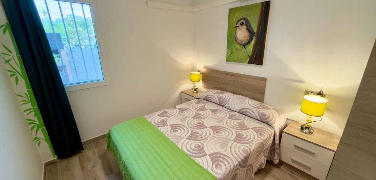 Herverkoop - Bungalow -
Torrevieja - La Siesta - El Salado - Torreta