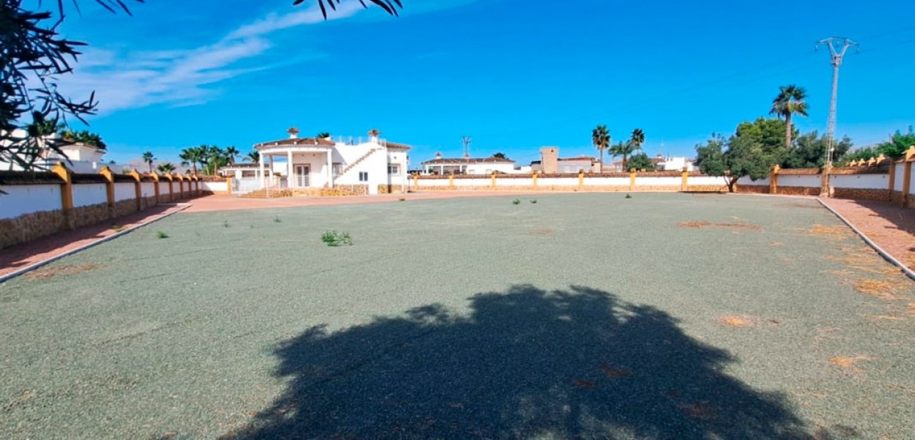 Herverkoop - Country Property -
Catral - Catral - Country