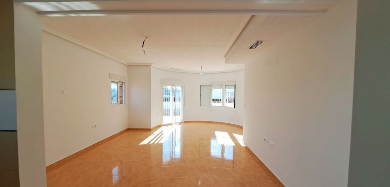 Herverkoop - Country Property -
Catral - Catral - Country