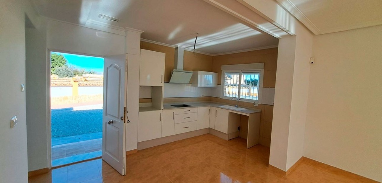 Herverkoop - Country Property -
Catral - Catral - Country