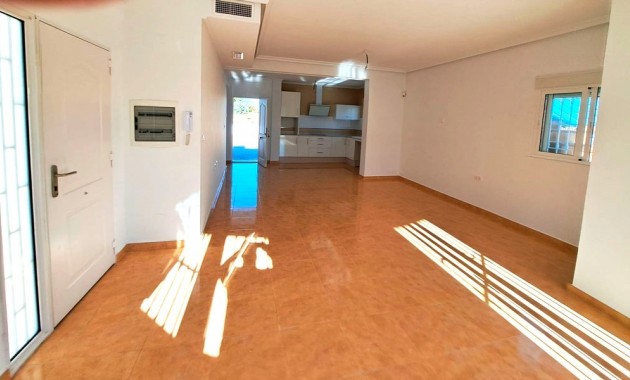 Herverkoop - Country Property -
Catral - Catral - Country