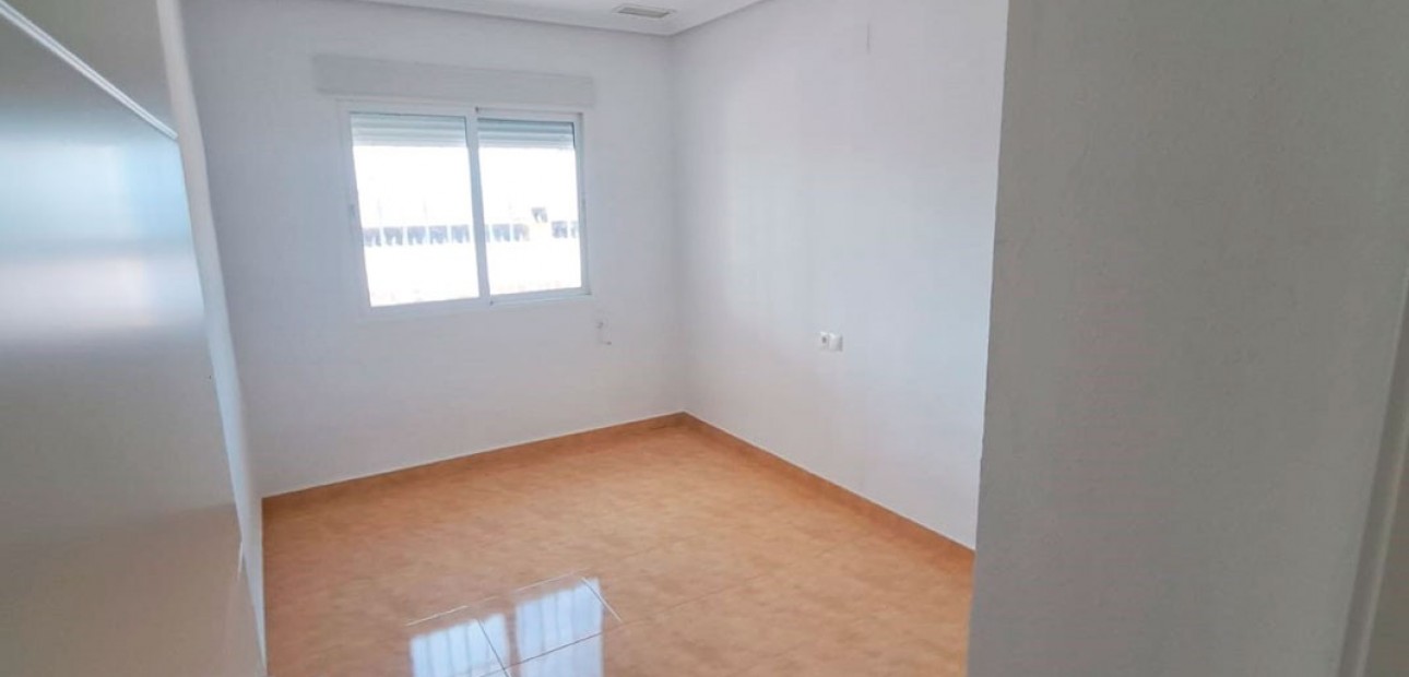 Herverkoop - Country Property -
Catral - Catral - Country