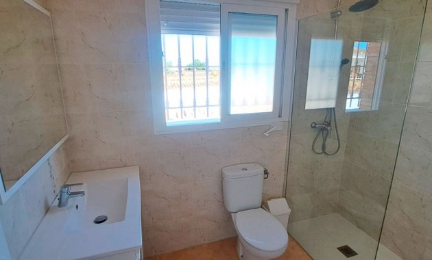 Herverkoop - Country Property -
Catral - Catral - Country