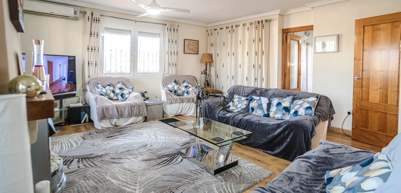 Herverkoop - Villa -
Torrevieja - LOS BALCONES - LOS ALTOS