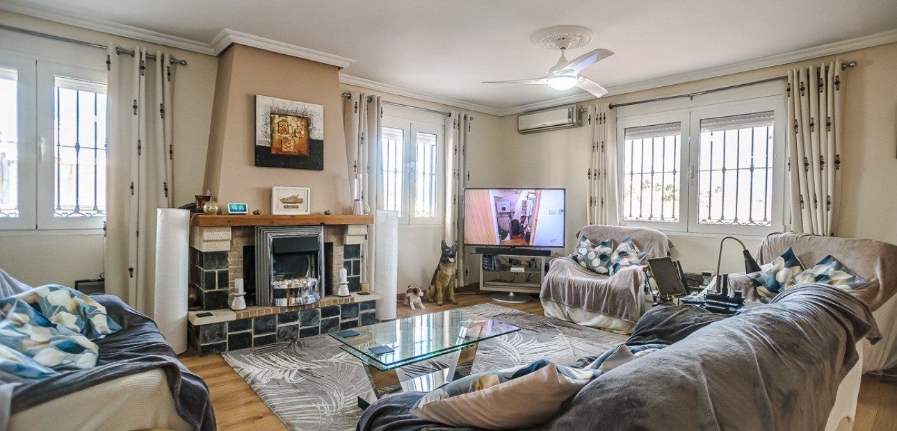 Herverkoop - Villa -
Torrevieja - LOS BALCONES - LOS ALTOS