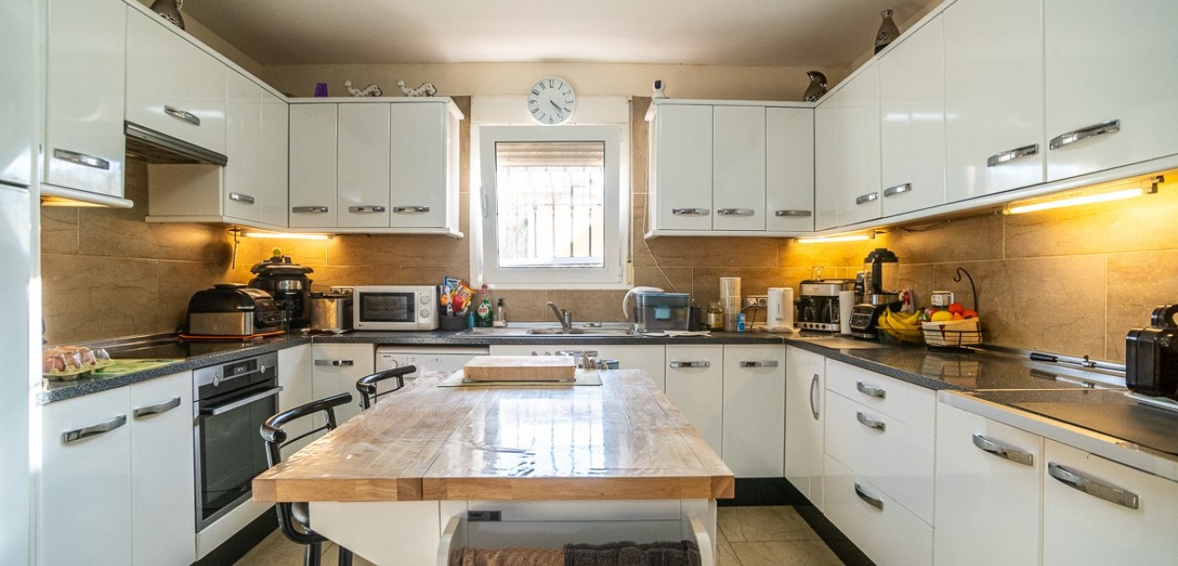 Herverkoop - Villa -
Torrevieja - LOS BALCONES - LOS ALTOS