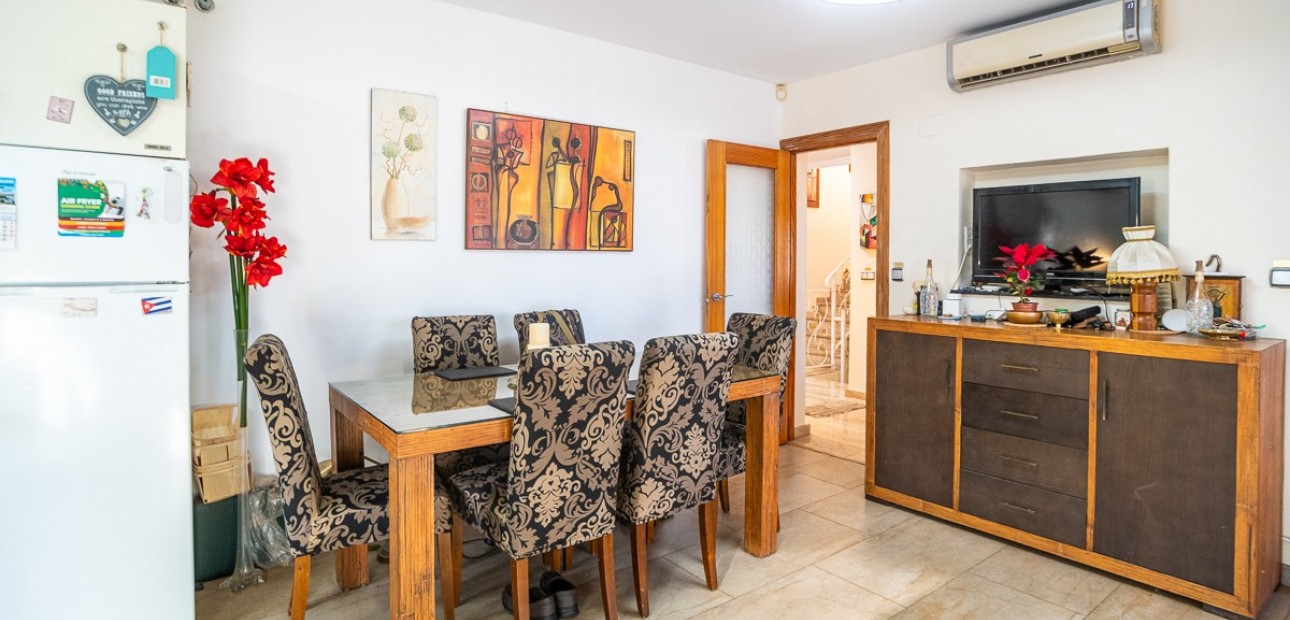 Herverkoop - Villa -
Torrevieja - LOS BALCONES - LOS ALTOS