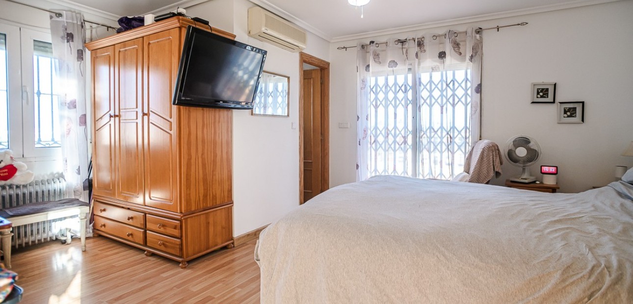 Herverkoop - Villa -
Torrevieja - LOS BALCONES - LOS ALTOS