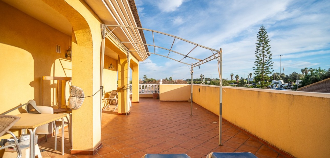 Herverkoop - Villa -
Torrevieja - LOS BALCONES - LOS ALTOS