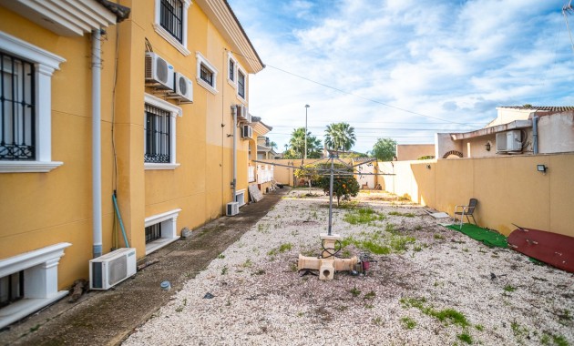 Herverkoop - Villa -
Torrevieja - LOS BALCONES - LOS ALTOS