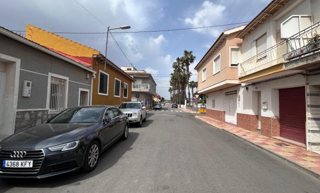 Venta - House -
Jacarilla